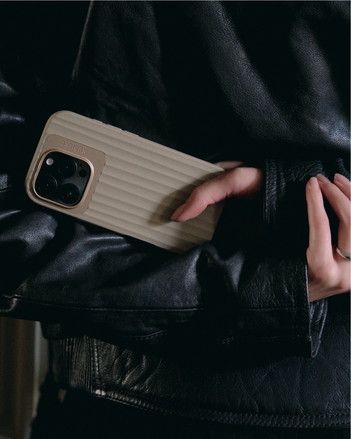 Bold Case - Linen Beige - iPhone 12 Pro Max – NUDIENT